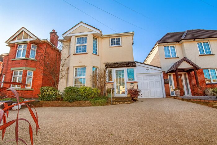 3 Bedroom Detached House For Sale In Leigh Road, Eastleigh, SO50