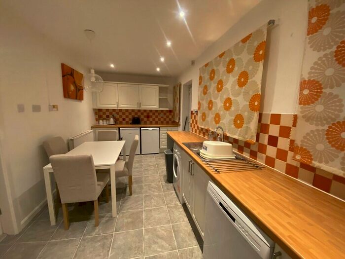 2 Bedroom End Of Terrace House To Rent In Marchwood Close, Nottingham, NG8