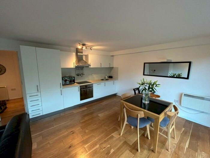 2 Bedroom Apartment To Rent In The Mill. South Hall Street, M5