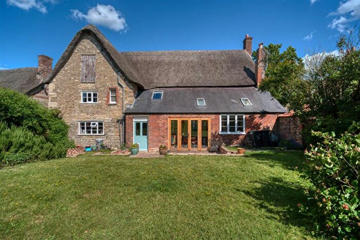 4 Bedroom Detached House For Sale In Higher Street, Okeford Fitzpaine, Blandford Forum, DT11