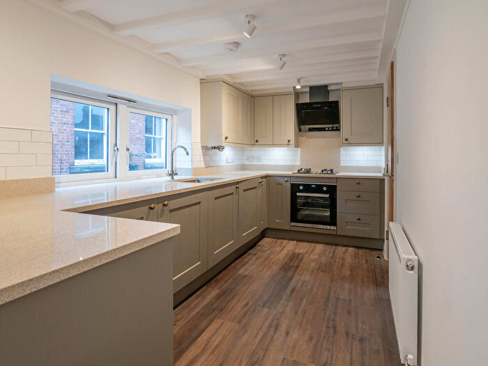 2 Bedroom Apartment To Rent In St. John Street, Ashbourne, DE6
