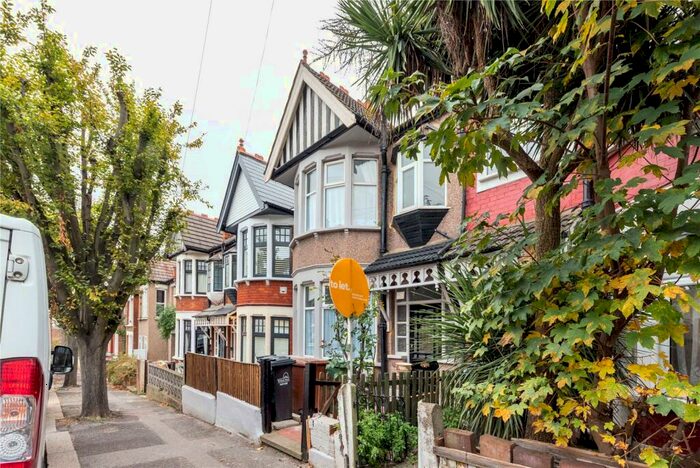 3 Bedroom Terraced House To Rent In Howard Road, Walthamstow, London, E17