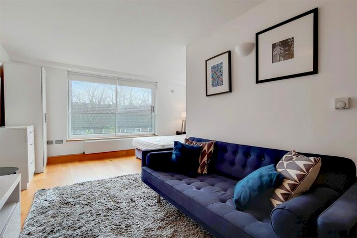 Studio To Rent In Milmans Street, London, SW10