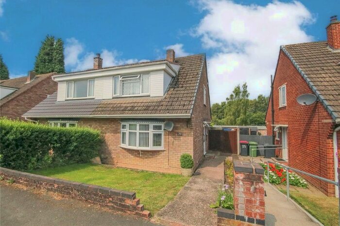 3 Bedroom Semi-Detached House For Sale In Piccadilly Crescent, Piccadilly, Tamworth, Warwickshire B78