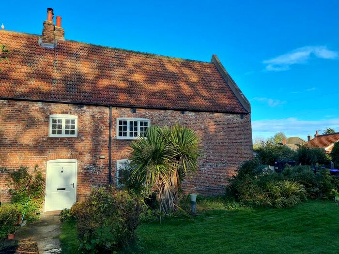 3 Bedroom Semi-Detached House To Rent In Little Grimsby, Lincolnshire, LN11