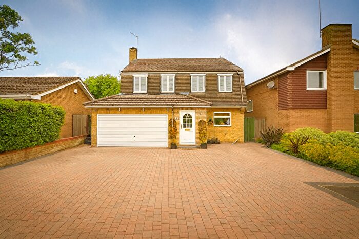 4 Bedroom Detached House To Rent In Keats Close, Great Houghton, Northampton, NN4