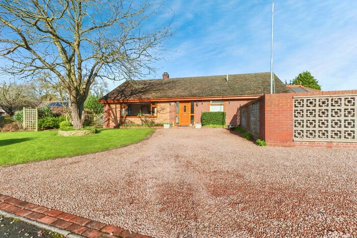 4 Bedroom Detached Bungalow For Sale In Beech Grove, Shawbury, Shrewsbury, SY4