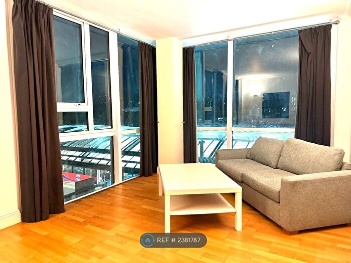 1 Bedroom Flat To Rent In Aegon House, London, E14