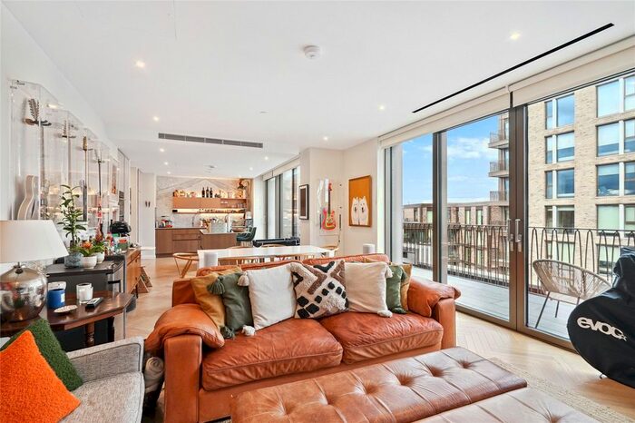 3 Bedroom Flat To Rent In Sands End Lane, London, SW6