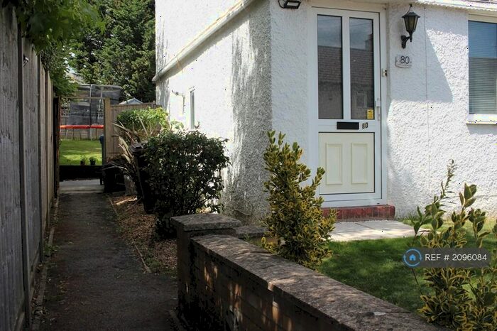 2 Bedroom End Of Terrace House To Rent In Keith Lucas Road, Farnborough, GU14