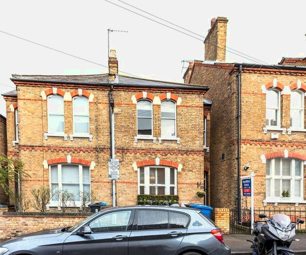 1 Bedroom Flat To Rent In St Marks Road, Windsor, Berkshire SL4