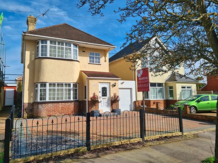 3 Bedroom Detached House For Sale In Hounsdown Avenue, Totton, SO40