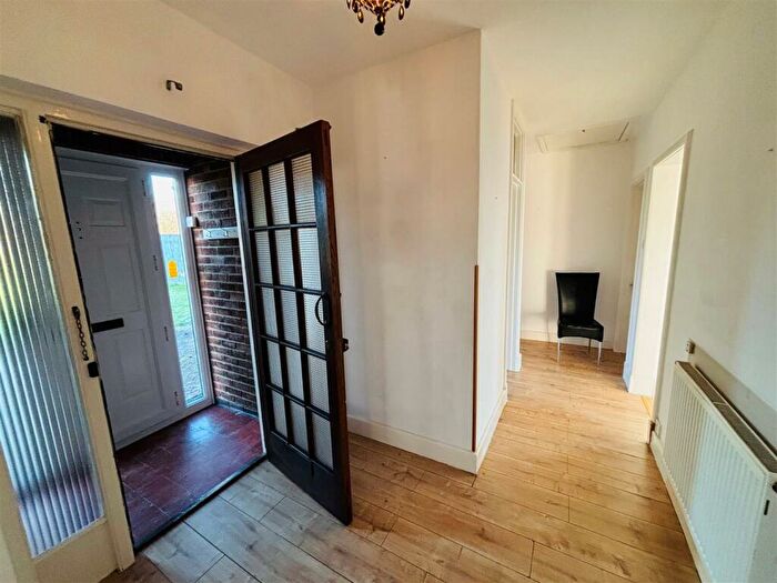 3 Bedroom Detached Bungalow For Sale In Sandridge Road, Melksham, SN12