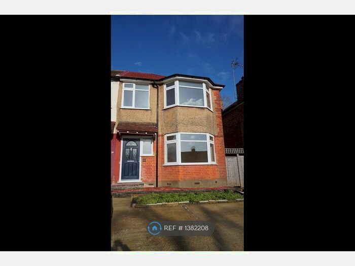3 Bedroom End Of Terrace House To Rent In Bridgewater Road, Wembley, HA0