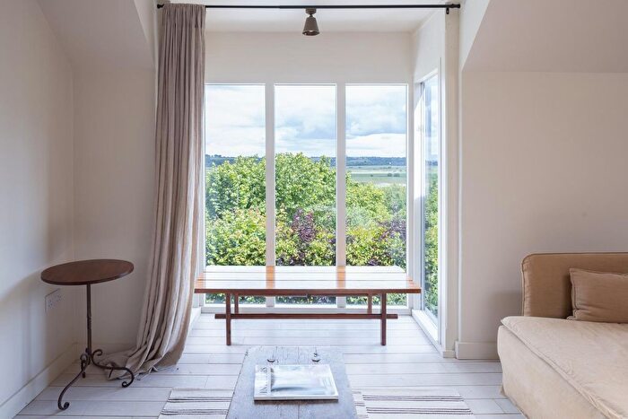 2 Bedroom Link Detached House For Sale In Turners, Winchelsea, Kent, TN36