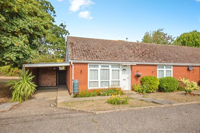 2 Bedroom Semi Detached Bungalow For Sale In Suffolk Drive, Rendlesham, Woodbridge, IP12