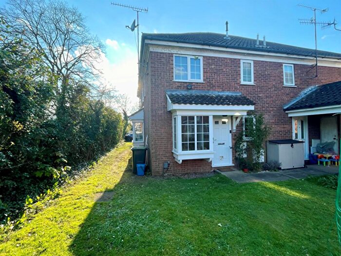 1 Bedroom End Of Terrace House For Sale In Milverton Green, Luton, LU3