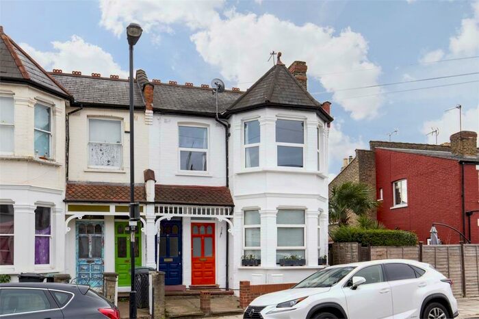 2 Bedroom Flat To Rent In Hawthorn Road, Hornsey, N8