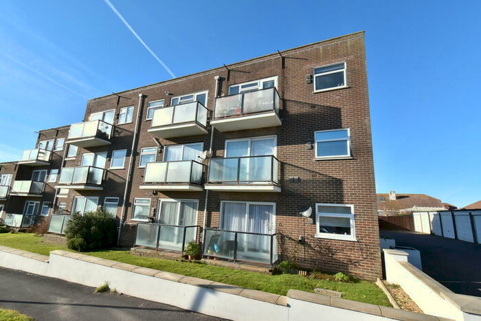 1 Bedroom Flat To Rent In Sutton Avenue, Peacehaven, BN10