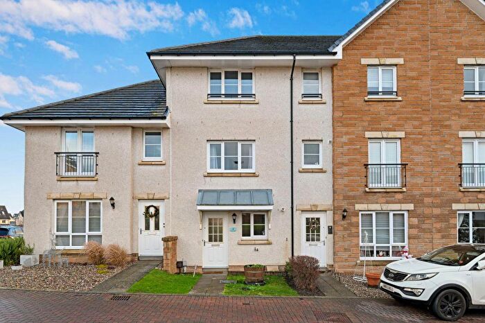 4 Bedroom Terraced House For Sale In South Chesters Place, Bonnyrigg, EH19