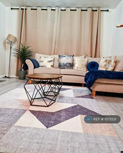 2 Bedroom Flat To Rent In Edith Road, Ramsgate, CT11