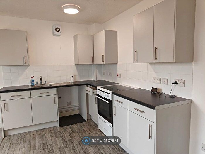 1 Bedroom Flat To Rent In Godfrey Olson House, Eastleigh, SO50