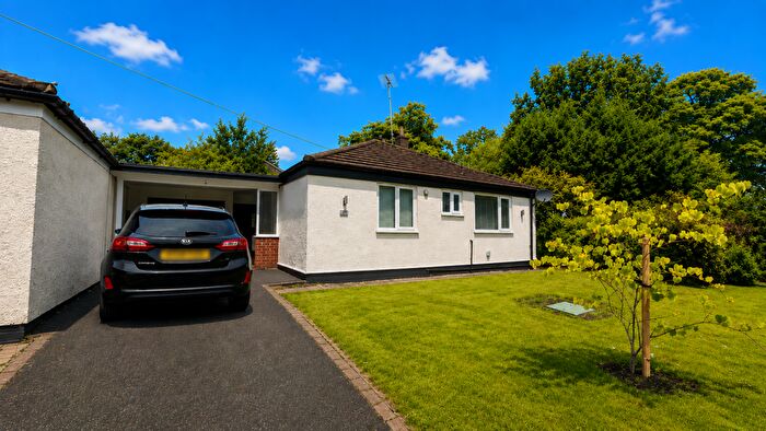 2 Bedroom Detached Bungalow For Sale In Kenilworth Road, Macclesfield, SK11