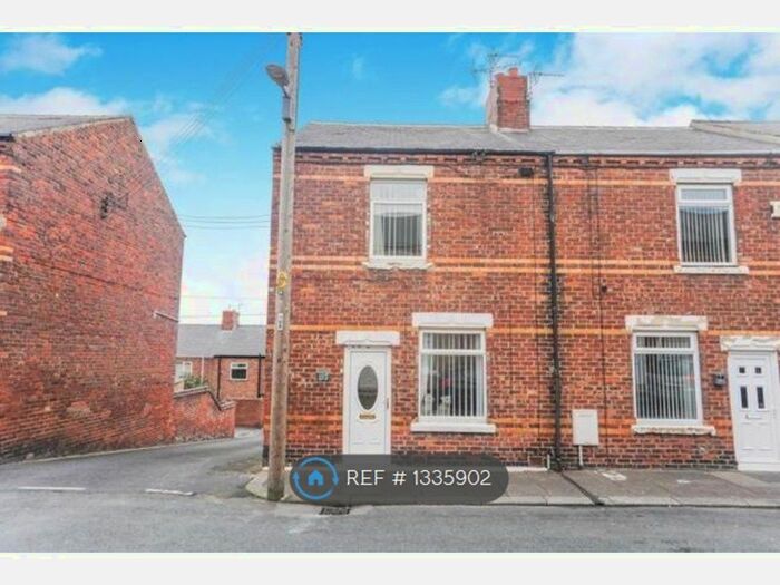 2 Bedroom End Of Terrace House To Rent In Seventh Street, Peterlee, SR8