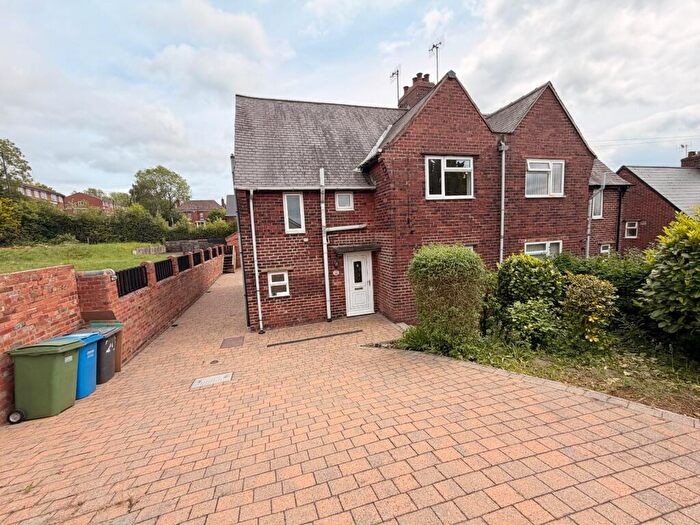 3 Bedroom Semi-Detached House To Rent In Rutland Street, Old Whittington, Chesterfield, Derbyshire, S41