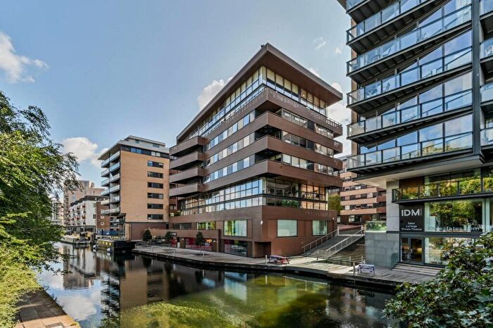 2 Bedroom Flat To Rent In Gainsborough Studios West, Islington, London, N1
