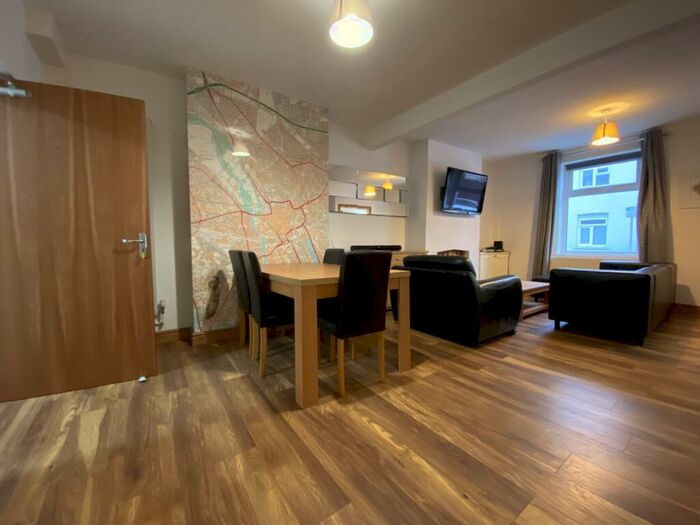 2 Bedroom Terraced House To Rent In Fitzroy Street, Cathays, CF24