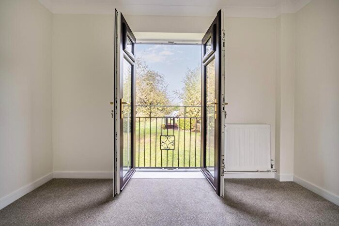 2 Bedroom Retirement Property For Sale In Roding Close, Elmbridge Village, Cranleigh, GU6