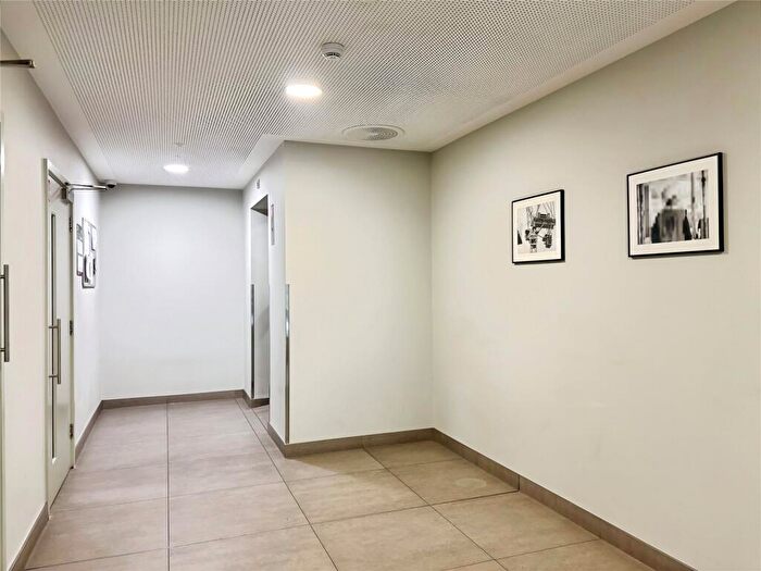 1 Bedroom Flat To Rent In Arklow Road, London, SE14