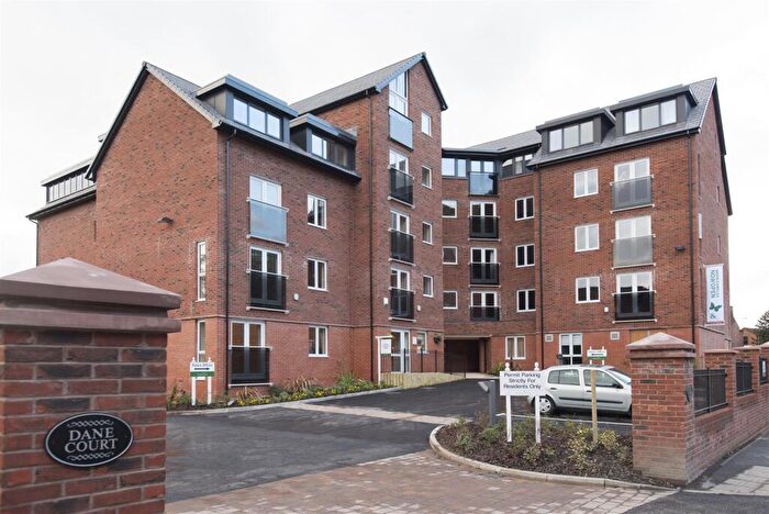 2 Bedroom Apartment For Sale In Dane Court, Mill Green, Congleton, CW12