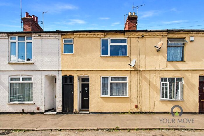 3 Bedroom Terraced House For Sale In Barnwell Street, Kettering, Northamptonshire, NN16