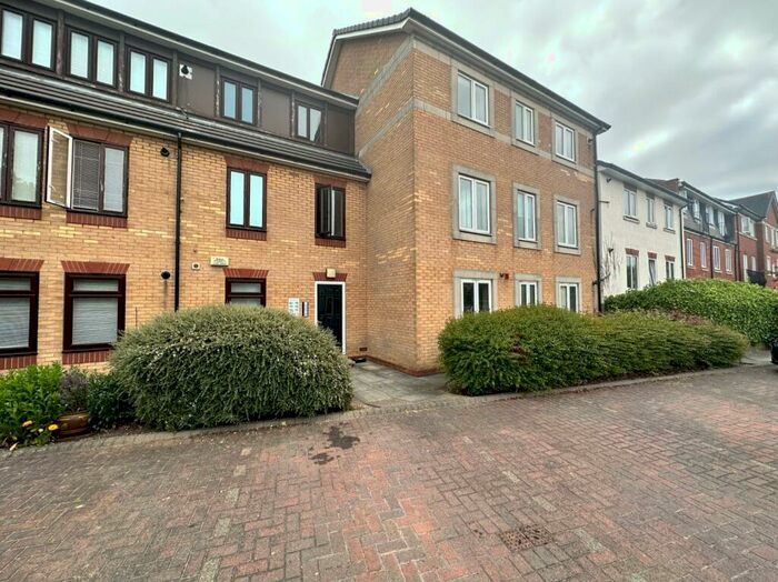 2 Bedroom Flat To Rent In Ha'penny Bridge Way, Hull, East Riding Of Yorkshi, HU9