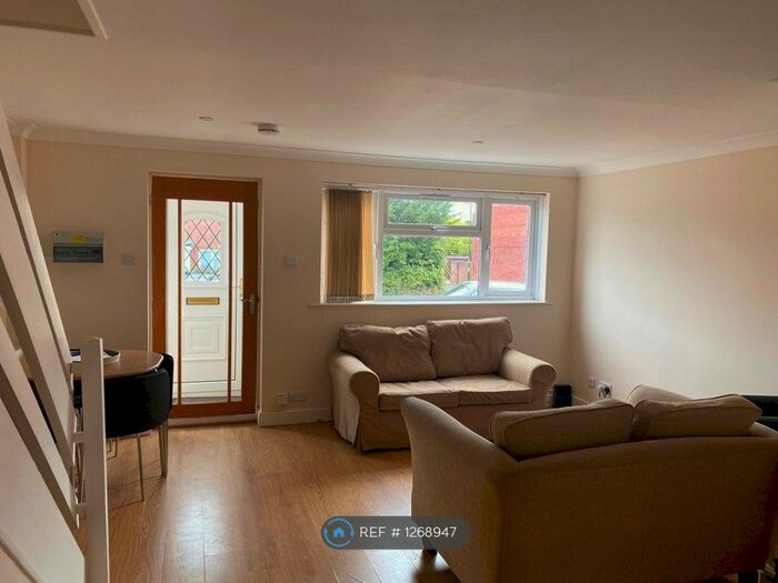 5 Bedroom Terraced House To Rent In Tenacre Close, Chichester PO19