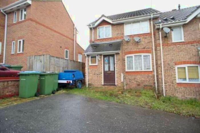 3 Bedroom Terraced House To Rent In Philimore Close, London, SE18