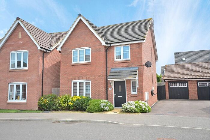 4 Bedroom Detached House For Sale In Mulbridge Way, Moulton, Northampton, NN3