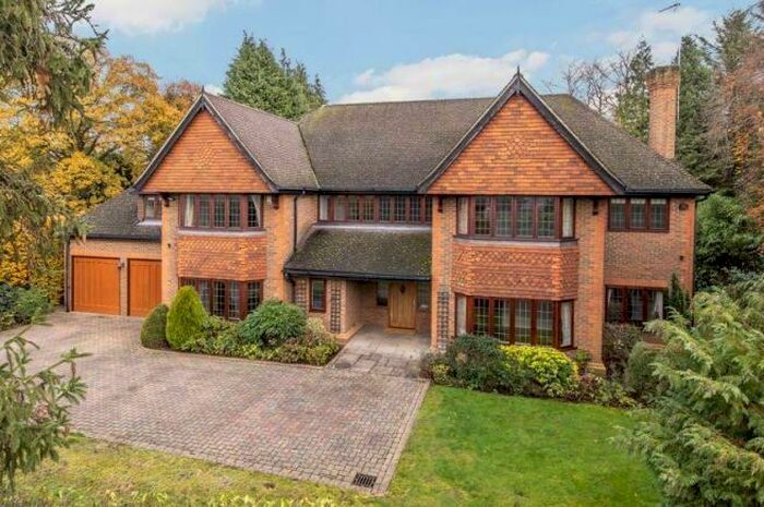 6 Bedroom Detached House To Rent In Broad High Way, Cobham, KT11
