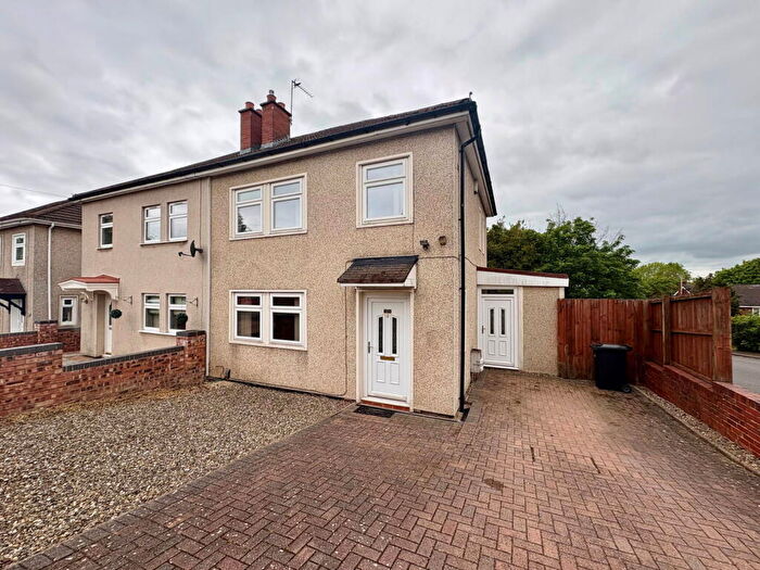 3 Bedroom Semi-Detached House To Rent In Sedgley Hall Avenue, Dudley, DY3