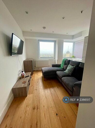 2 Bedroom Flat To Rent In Green Dragon House, Croydon, CR0