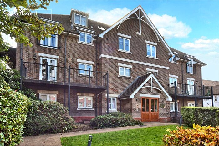 2 Bedroom Flat To Rent In Victoria Court, Mulgrave Road, Sutton, SM2