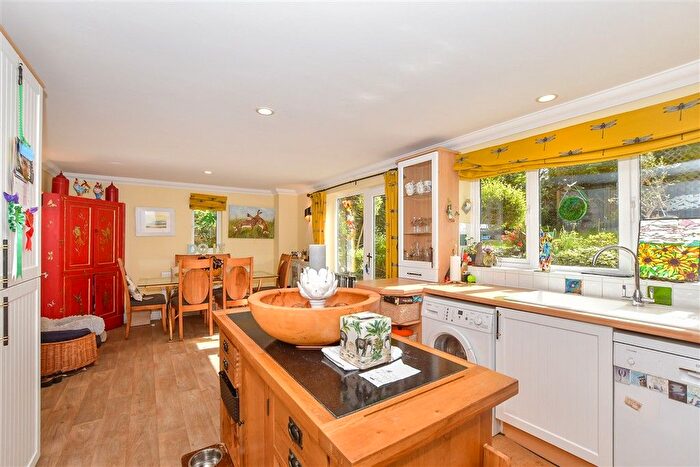 3 Bedroom Detached House For Sale In Ingleden Park Road, Tenterden, Kent, TN30