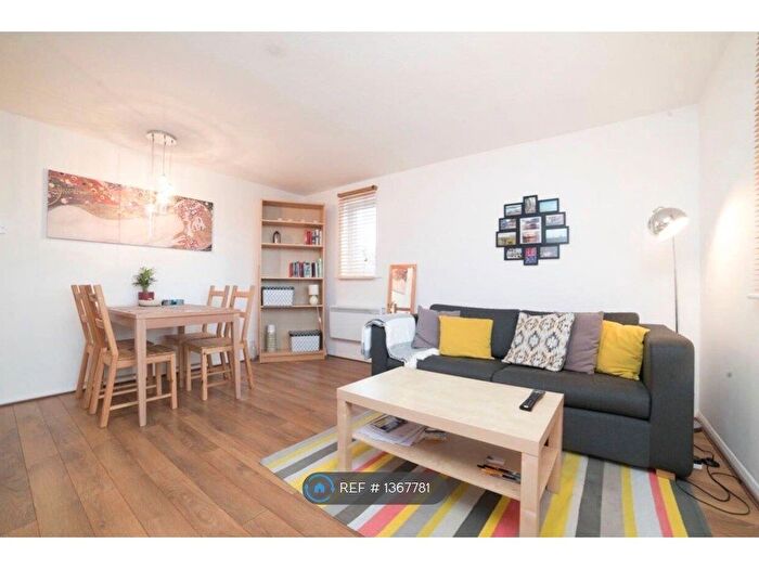 1 Bedroom Flat To Rent In Myers Lane, London, SE14