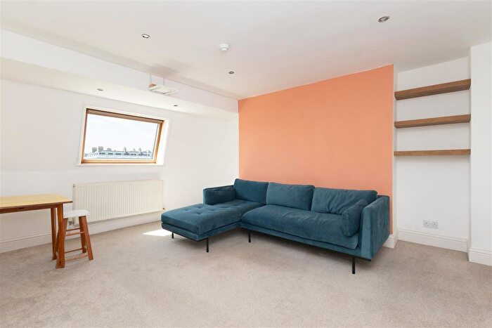 1 Bedroom Flat For Sale In Warrior Square, St. Leonards-On-Sea, TN37
