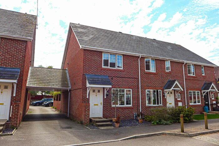 2 Bedroom Terraced House For Sale In Reynolds Street, Elvetham Heath, Fleet, GU51