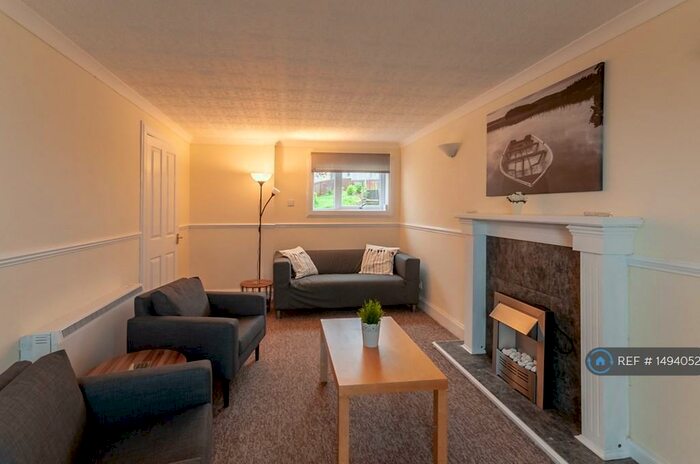 2 Bedroom End Of Terrace House To Rent In Kennedy Road, Fort William, PH33