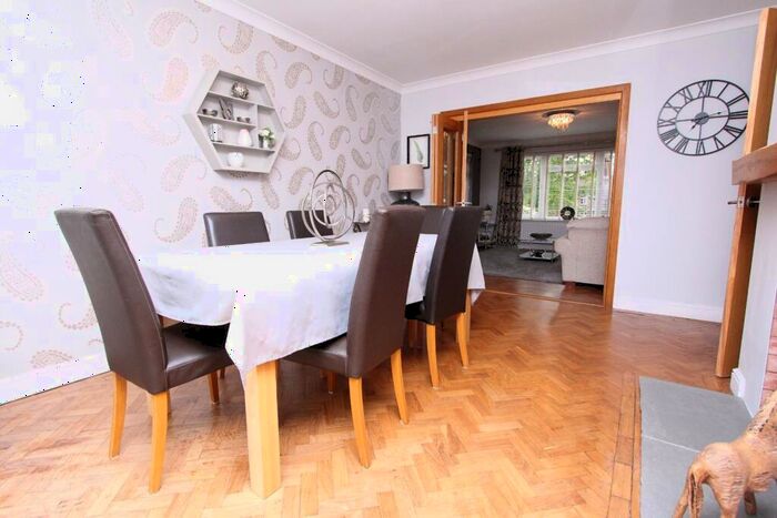 5 Bedroom Detached House For Sale In Highwood Road, Uttoxeter, ST14