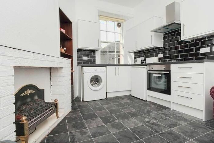 1 Bedroom Flat To Rent In Causewayside, Edinburgh, EH9